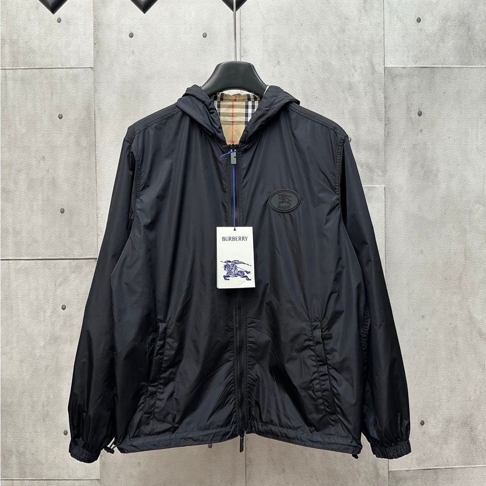 Burberry Reversible Nylon Hooded Sweatshirt - Picture 5 of 7